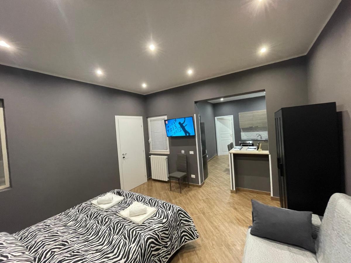 B&B Miramare Suite Borgo 塔兰托 外观 照片