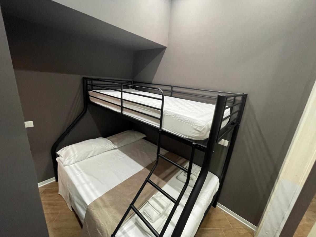 B&B Miramare Suite Borgo 塔兰托 外观 照片